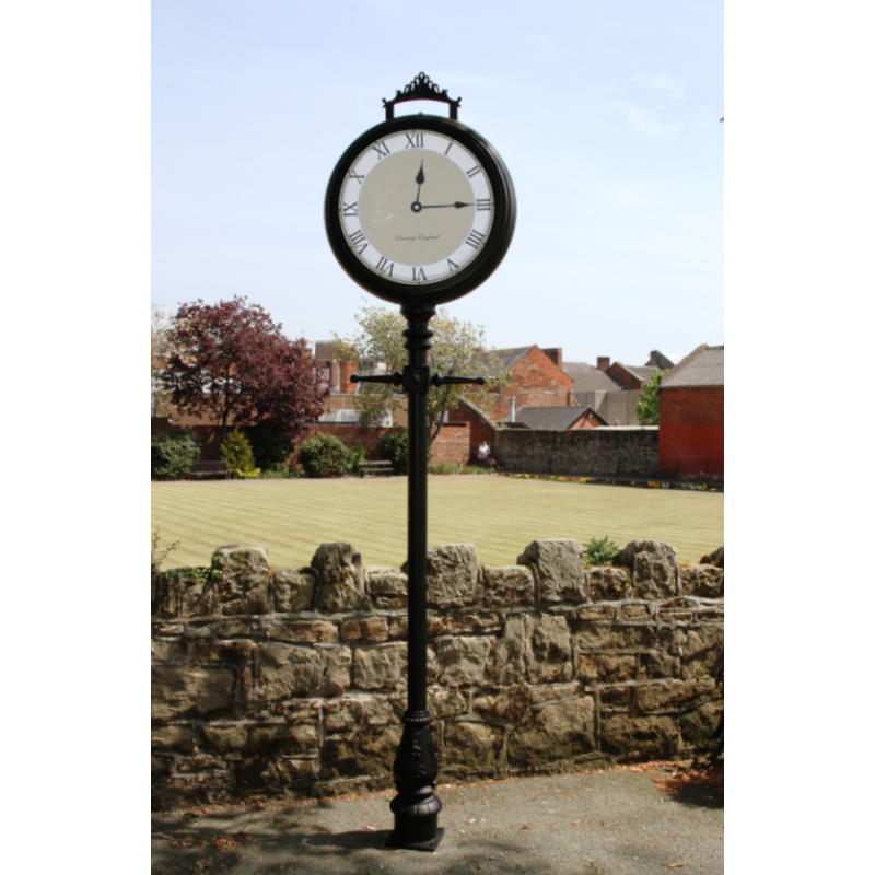 Unclouded Clock Lightness Town Tree PNG